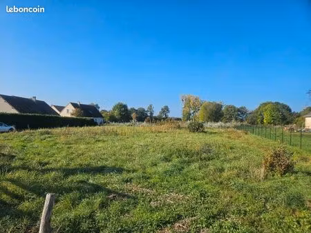 terrain 657 m² teloche