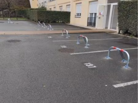 vends places de parkings