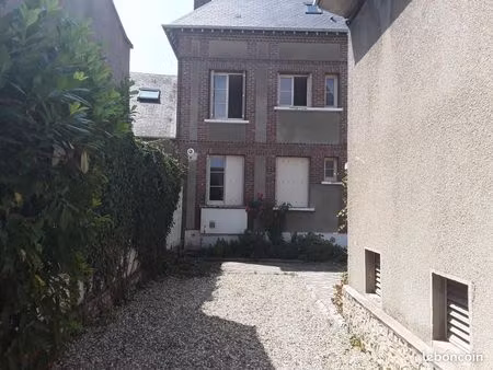 maison 6 pièces 137 m²