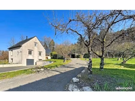 maison 6 pièces 141m2
