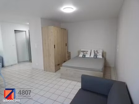 studio 1 pièce 30 m²