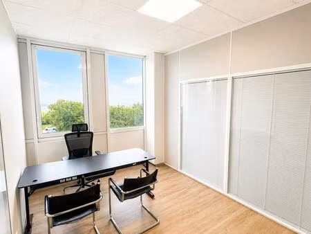 bureau all-inclusive