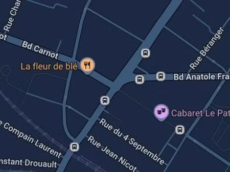 pas de porte à céder le mans / avenue de la libération