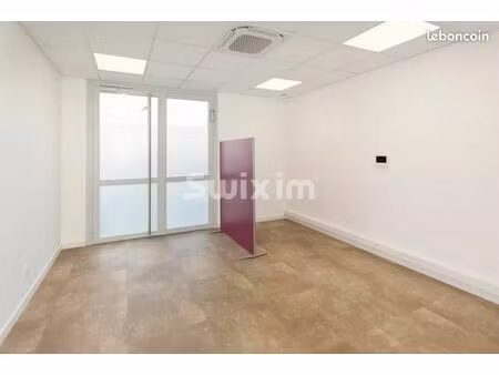local commercial 16 m² sallenôves