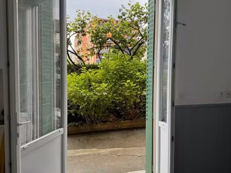 charmant studio entre ville et lac