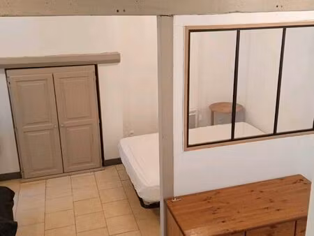 studio meublé poillé sur vègre