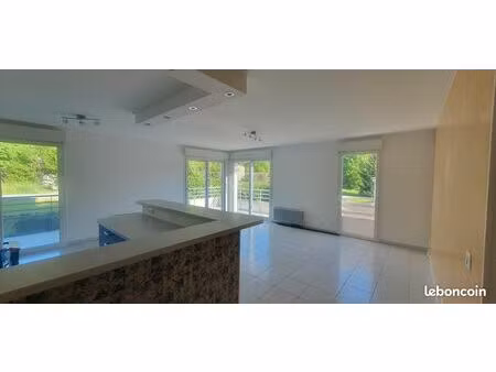 appartement t3 pré chatel
