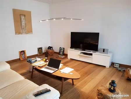 t2 hypercentre 60m2 a voir absolument