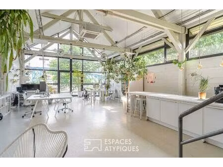 bureaux de caractère à louer avec vue sur l'eau