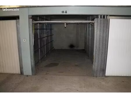 garage/box 15 m² canteleu