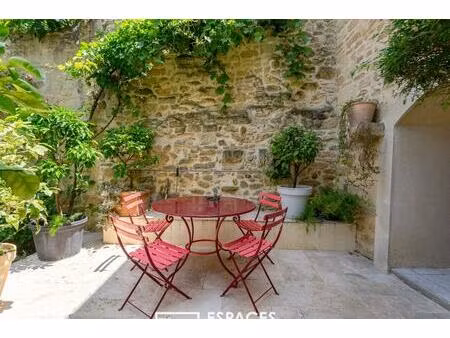 chaleureuse maison de village avec jardin et t2 indépendant