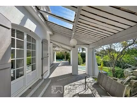 villa de caractère et son parc de 3 200 m² de liberté créative
