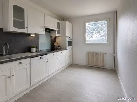 appartement 4 pièces 79 m²