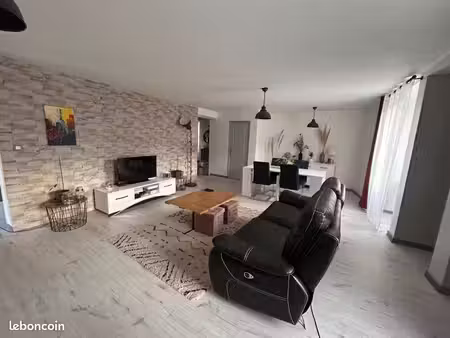 duplex spacieux et lumineux  refait à neuf de 141m²