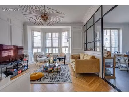 appartement 4 pièces rénové – au cœur du centre ville
