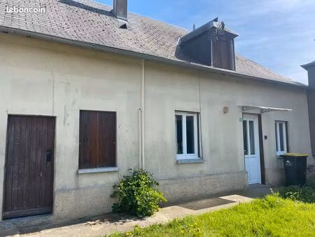 maison ancienne de plain-pied avec jardin