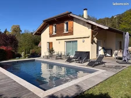 maison 5 pièces 135m²