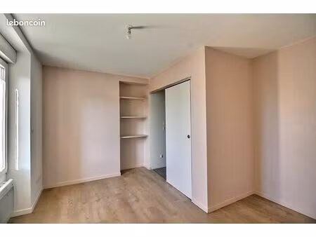 studio 1 pièce 25 m²