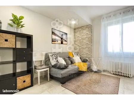 studio 1 pièce 20 m²