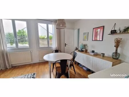 t3 lumineux — saint vincent — a 400 m de la plage