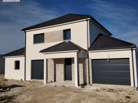 maison 6 pièces 135 m²