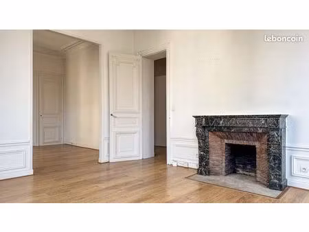 appartement 4 pièces 84 m²