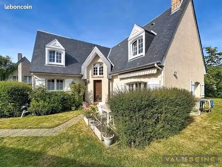 maison 5 pièces 136 m²