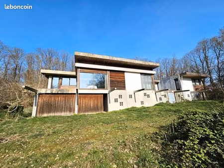 propriété 9 pièces 260 m²