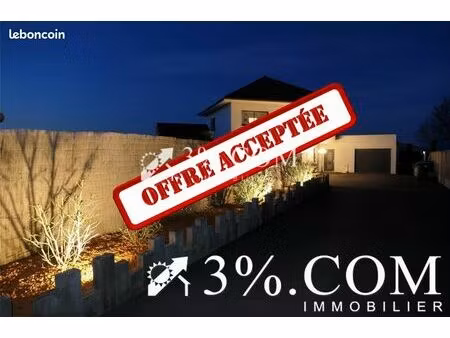 maison 8 pièces 205 m²