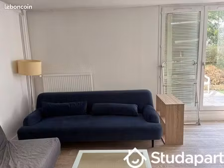 chambre 1 pièce 10 m²