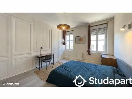 chambre 1 pièce 28 m²