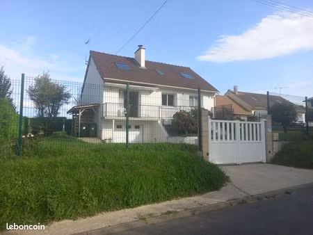 maison 4 chambres 5 pièces terrain 774 m2
