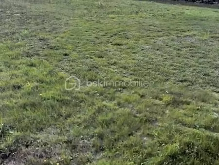 terrain 1 222 m² bransles