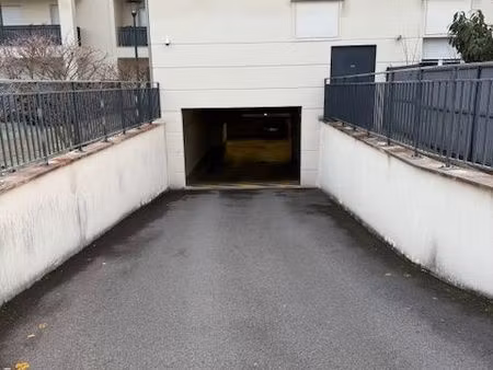 1 place de parking en sous sol