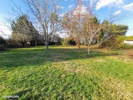 terrain 600 m² tournan en brie