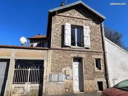 immeuble 80 m² la ferté-gaucher