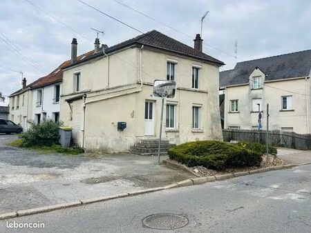 maison de ville 5 pièces 100 m2 ( centre-ville )