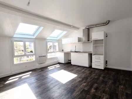 t3 traversant avec jardin 700m2 - claye-souilly centre