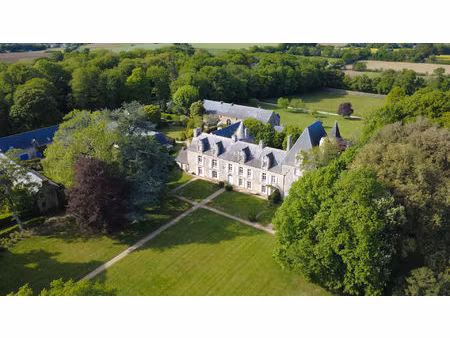 a vendre a arradon château 12 pièces 350 m² 10 hectares de parc