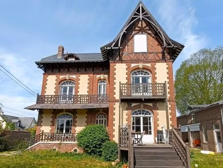 maison bourgeoise 250 m² -dépendance- jardin