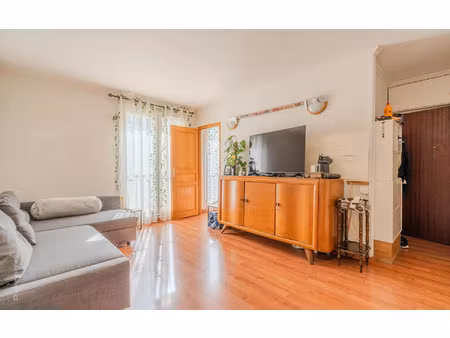 appartement chelles 40 m² t-2 à vendre  115 000 €
