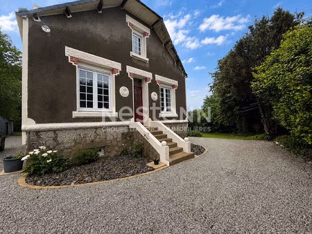 maison à vendre à moustoir remungol 2 chambres  2400 m² de jardin et dépendances