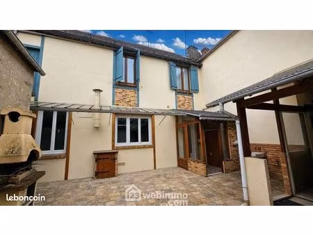 maison 6 pièces 145 m²