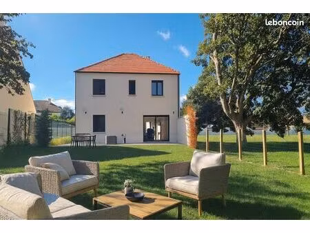maison 6 pièces 105 m²
