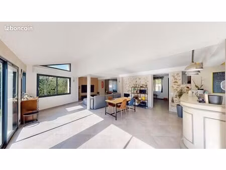maison 5 pièces 170 m²