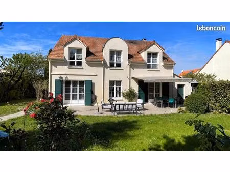 maison 6 pièces 144 m²