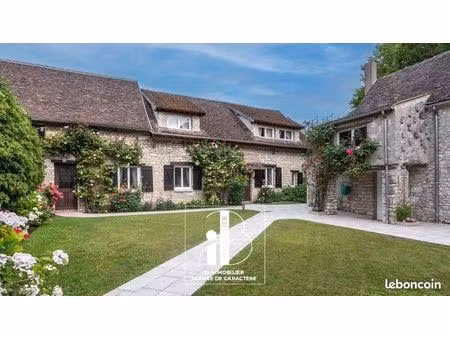 maison 12 pièces 365 m²