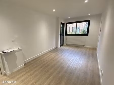 bureaux 19 m² cesson