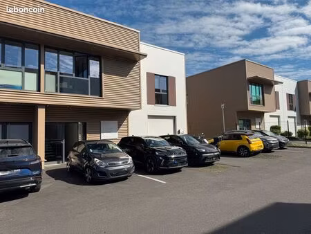 local commercial 220m2 busssy saint georges