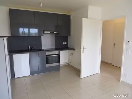 appart 2p à 77 la rochette